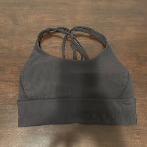 Ribbed lululemon sports bra size 8